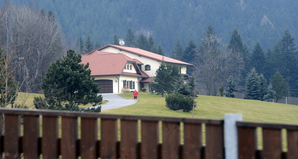 Hacienda zakladatele zdejšího golfového areálu a výbalého agenta StB Stanislava Prose Hacienda zakladatele zdejšího golfového areálu a výbalého agenta StB Stanislava Prose